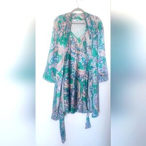 Primark NWOT Women's Satin Paisley Print Green Robe & Nightie Set.  Size S & XS